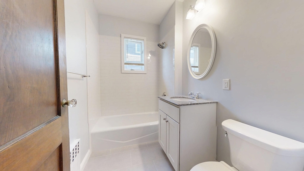 39 Commonwealth Road, Unit 39 Watertown, MA 02472 - Photo 11 of 14