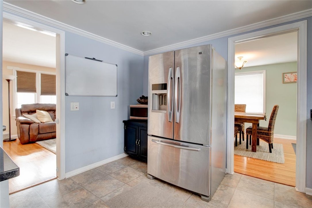 68 Simpson Road Irondequoit, NY 14617 - Photo 13 of 27