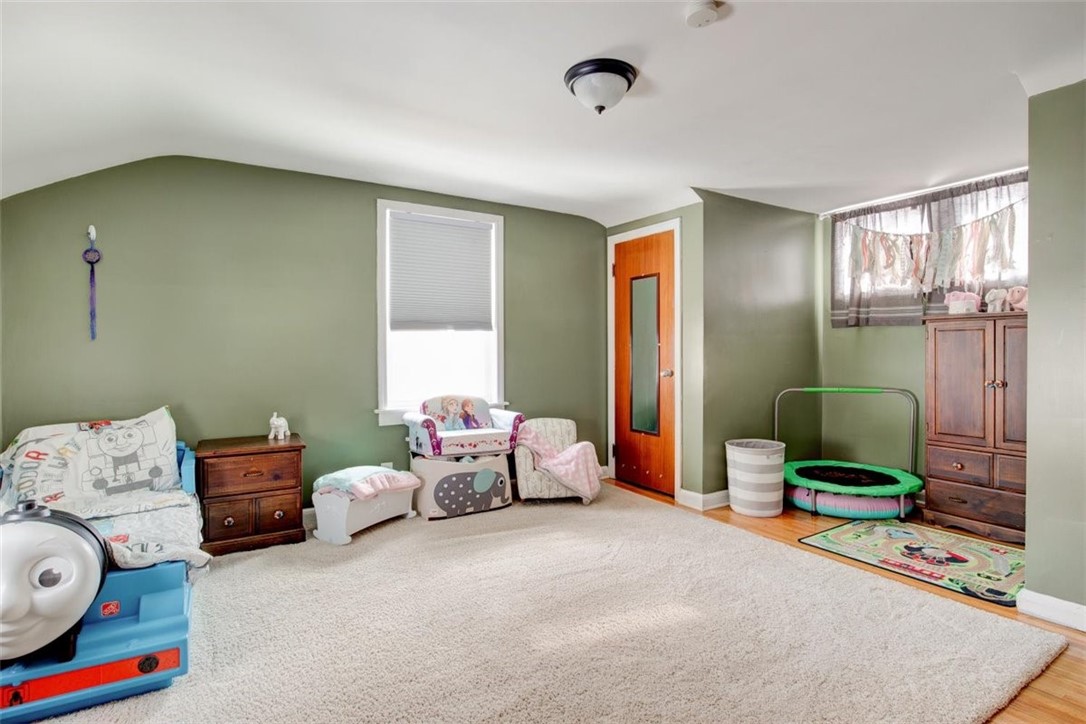 68 Simpson Road Irondequoit, NY 14617 - Photo 16 of 27