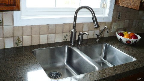 1441 Spring Valley Road Bethlehem, PA 18015 - Photo 20 of 32 Gallery Image 20