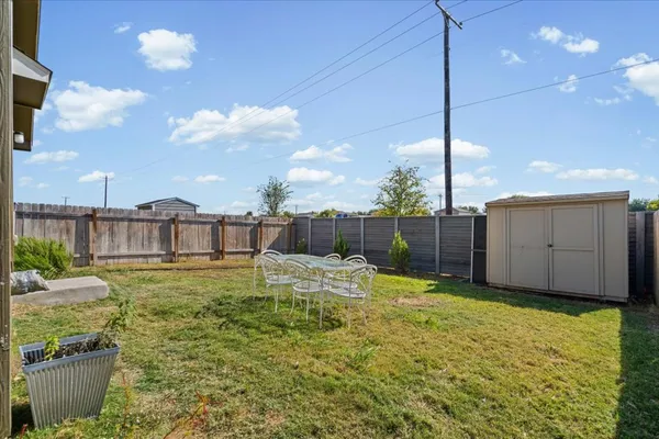 $1,675 | 13617 Knights Branch Drive, Elgin, TX 78621