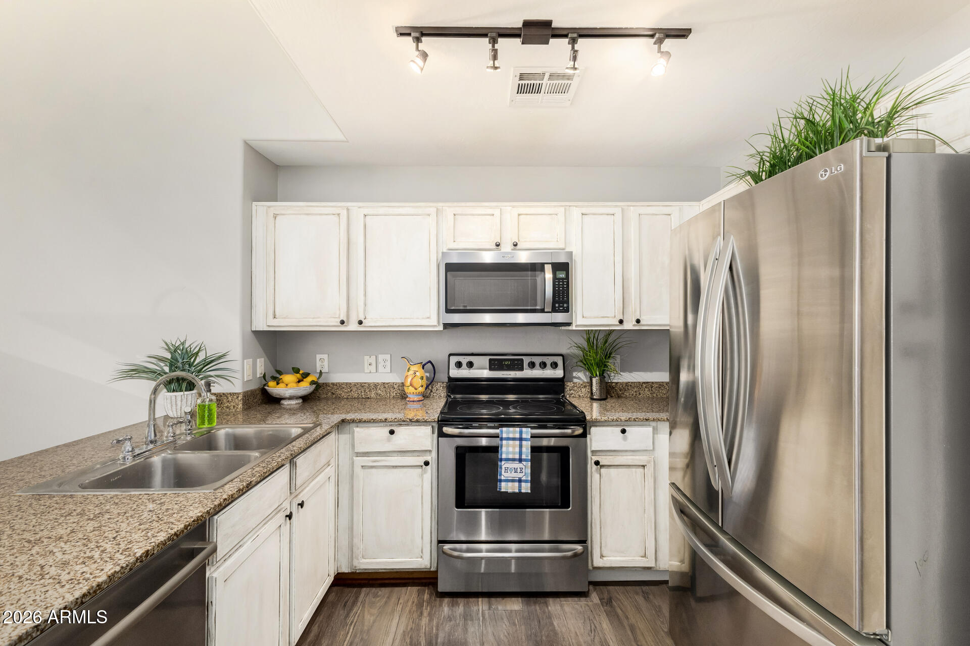 4330 East Jasper Drive Gilbert, AZ 85296 - Photo 11 of 27 11 - Jasper