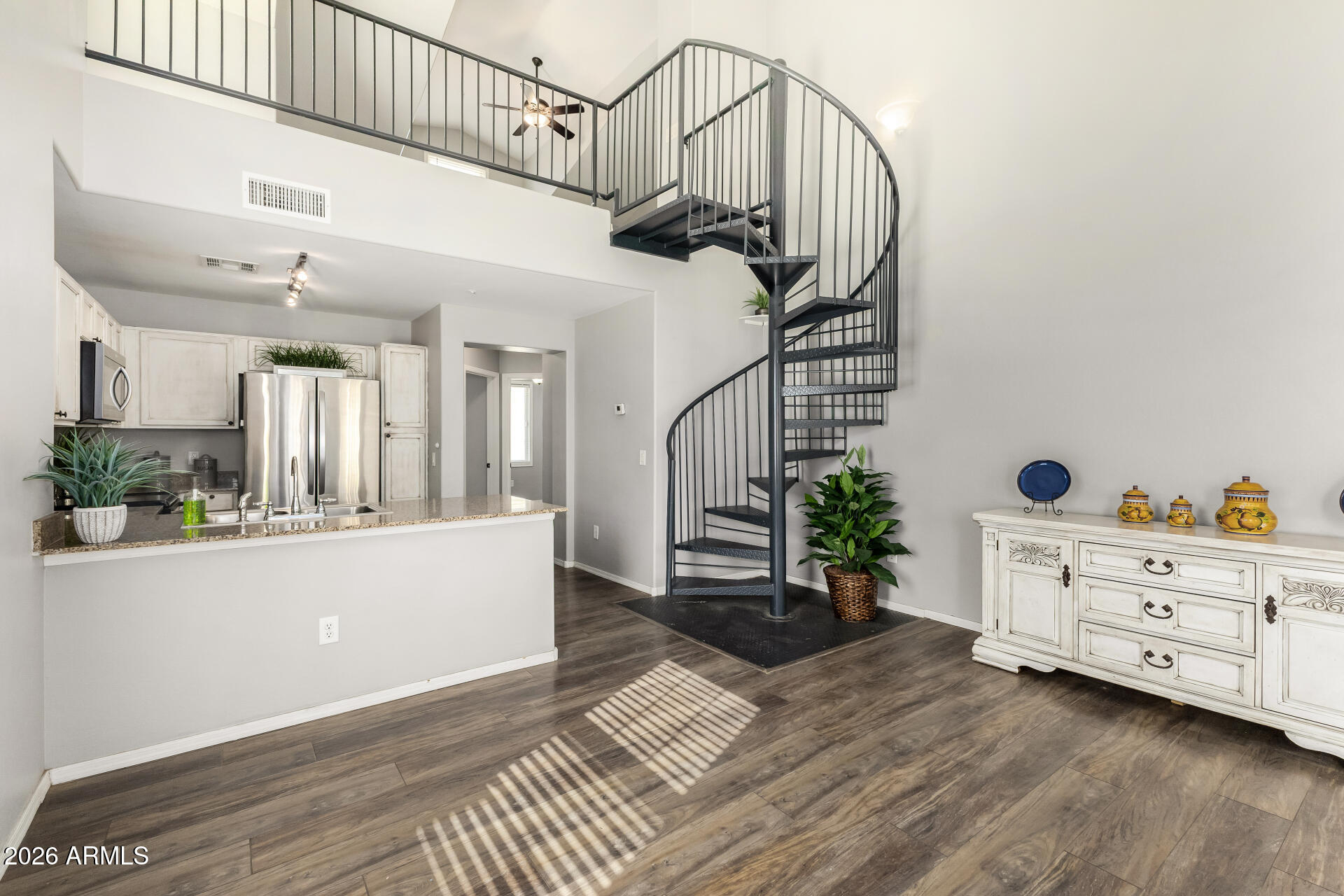 4330 East Jasper Drive Gilbert, AZ 85296 - Photo 6 of 27 06 - Jasper