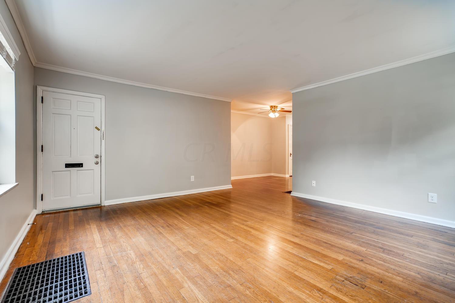 1143 South Cassingham Road Columbus, OH 43209 - Photo 4 of 16 Gallery Image 4