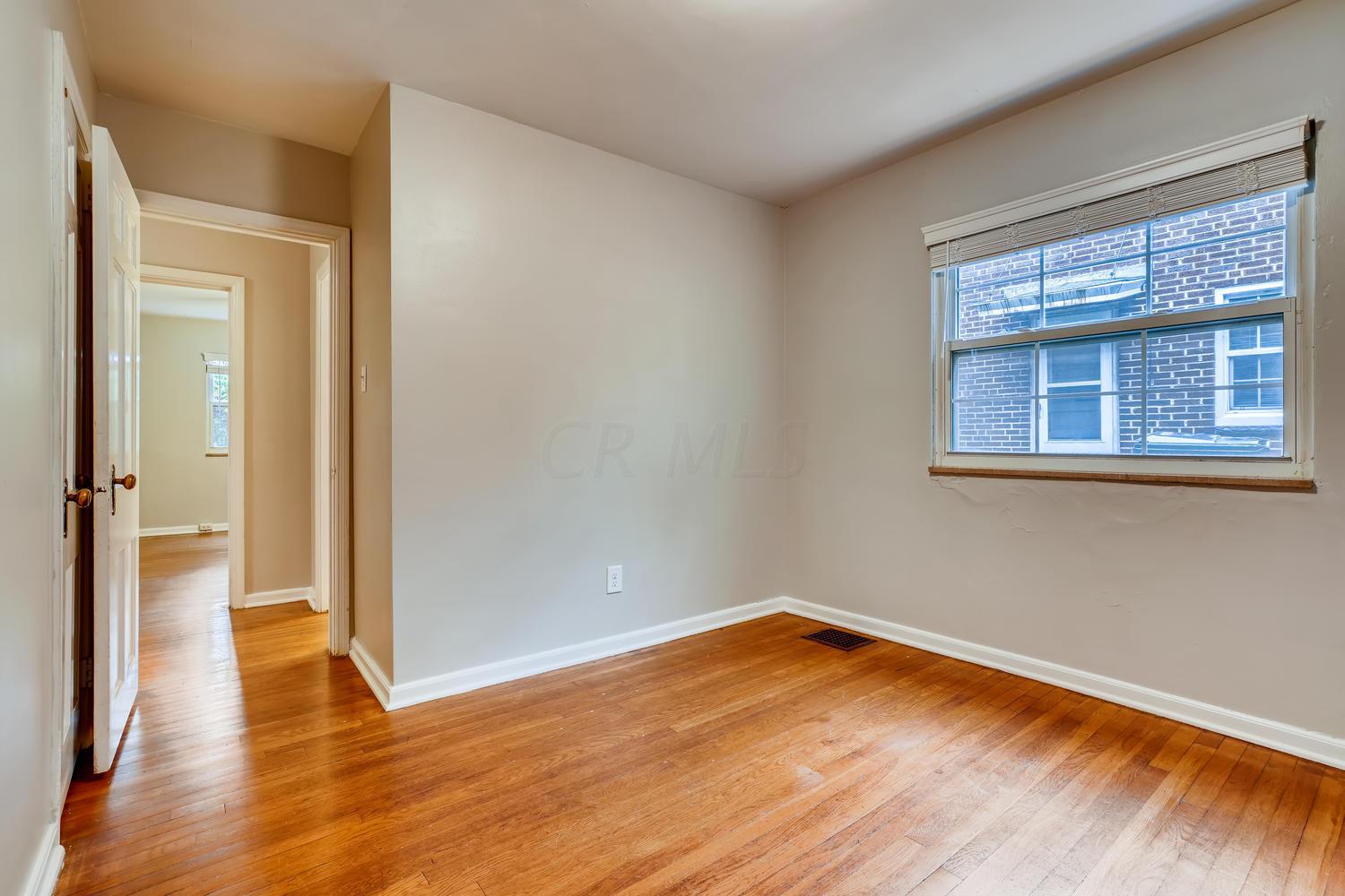 1143 South Cassingham Road Columbus, OH 43209 - Photo 8 of 16 Gallery Image 8
