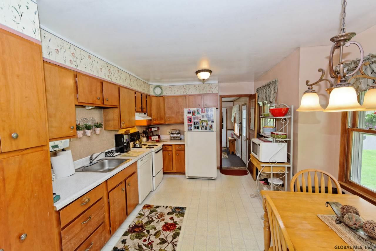 94 Longmeadow Road Johnsonville, NY 12094 - Photo 6 of 25 Photo 6