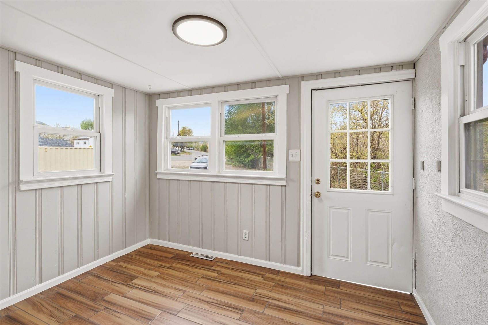 720 McIntyre Street Golden, CO 80401 - Photo 4 of 48