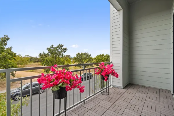 $826,000 | 2805 McCurdy Street, Unit 2, Austin, TX 78723
