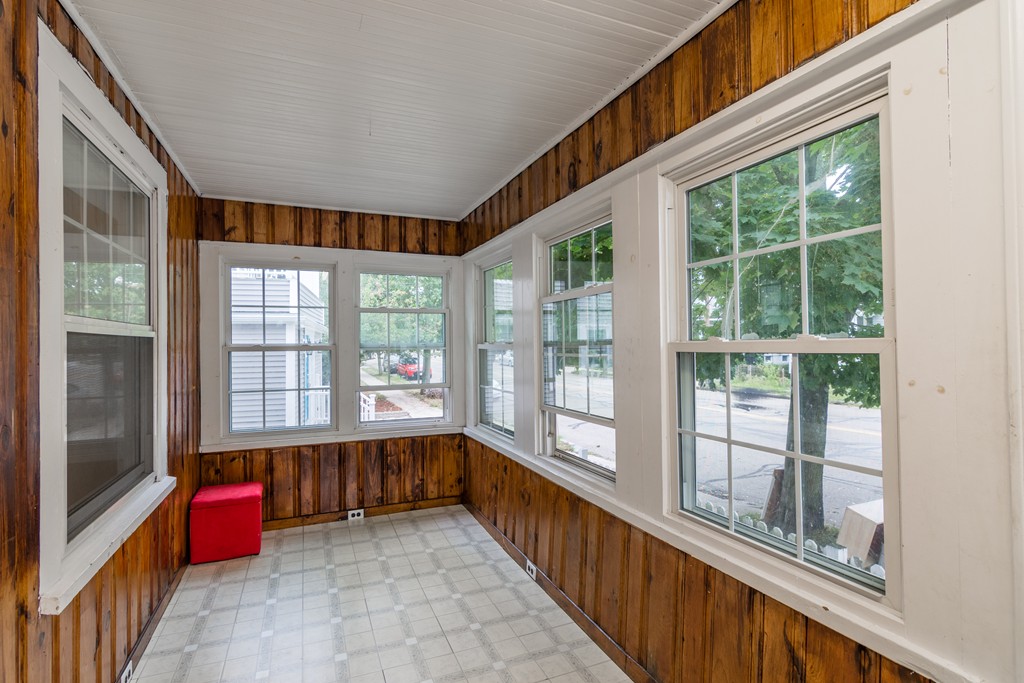 292 Billings Road Quincy, MA 02170 - Photo 4 of 23 Gallery Image 4