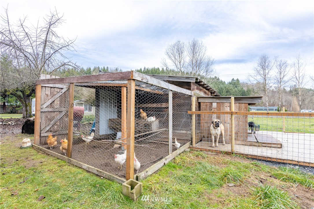 109 Roe Road Winlock, WA 98596 - Photo 17 of 21