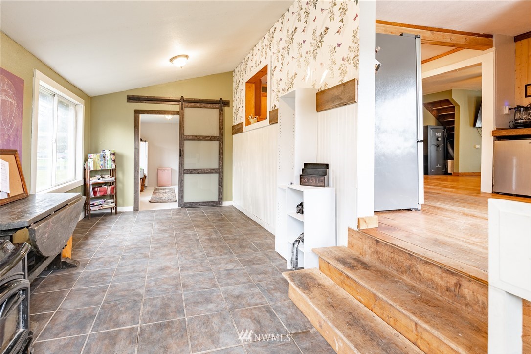 109 Roe Road Winlock, WA 98596 - Photo 8 of 21