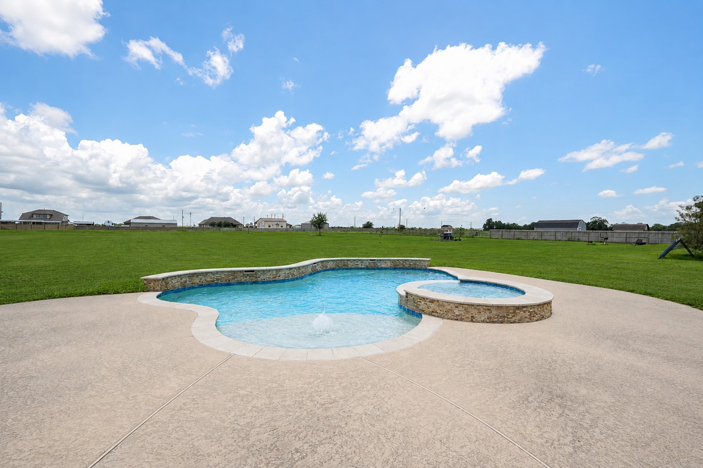 8007 Lehman Road Beasley, TX 77417 - Photo 3 of 39