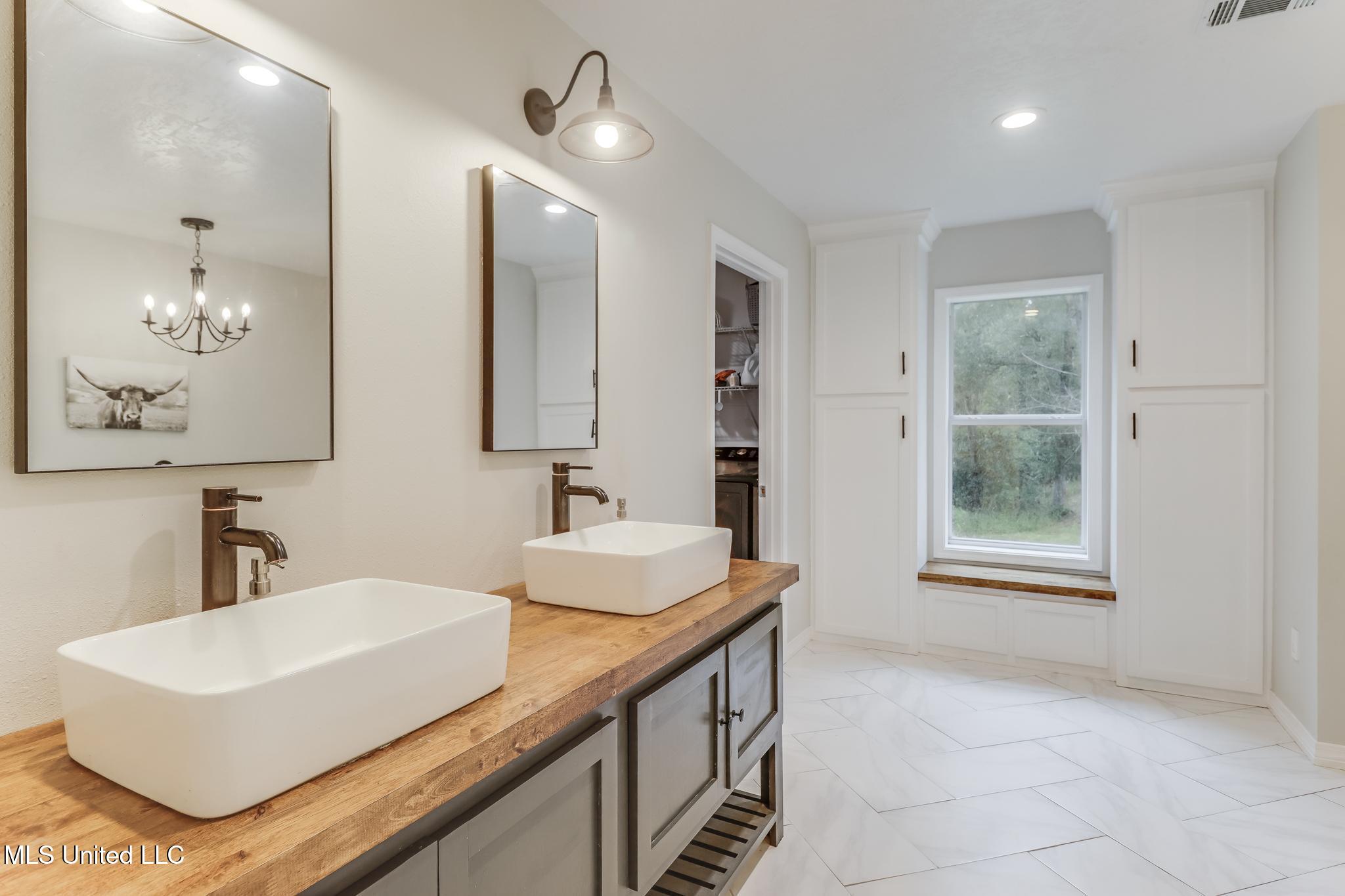 249 Beesley Road Lucedale, MS 39452 - Photo 12 of 24 Photo Aug 04 2025, 9 21 42 AM (2)