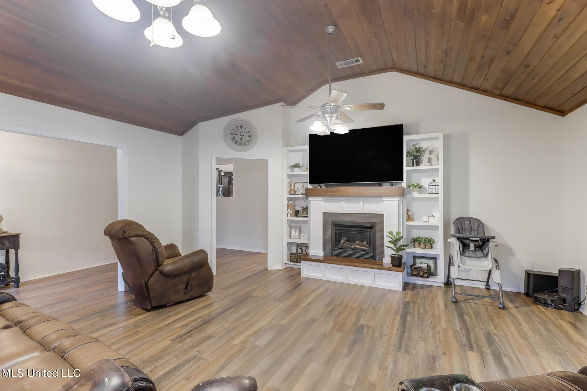 249 Beesley Road Lucedale, MS 39452 - Photo 7 of 24 Photo Aug 04 2025, 9 25 23 AM (1)