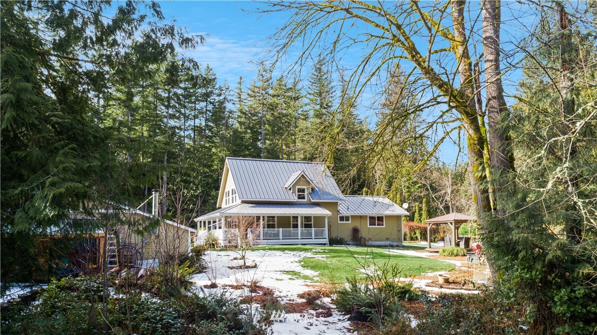 7430 Lake Alice Road Southeast Fall City, WA 98024 - Photo 3 of 35 Gallery Image 3