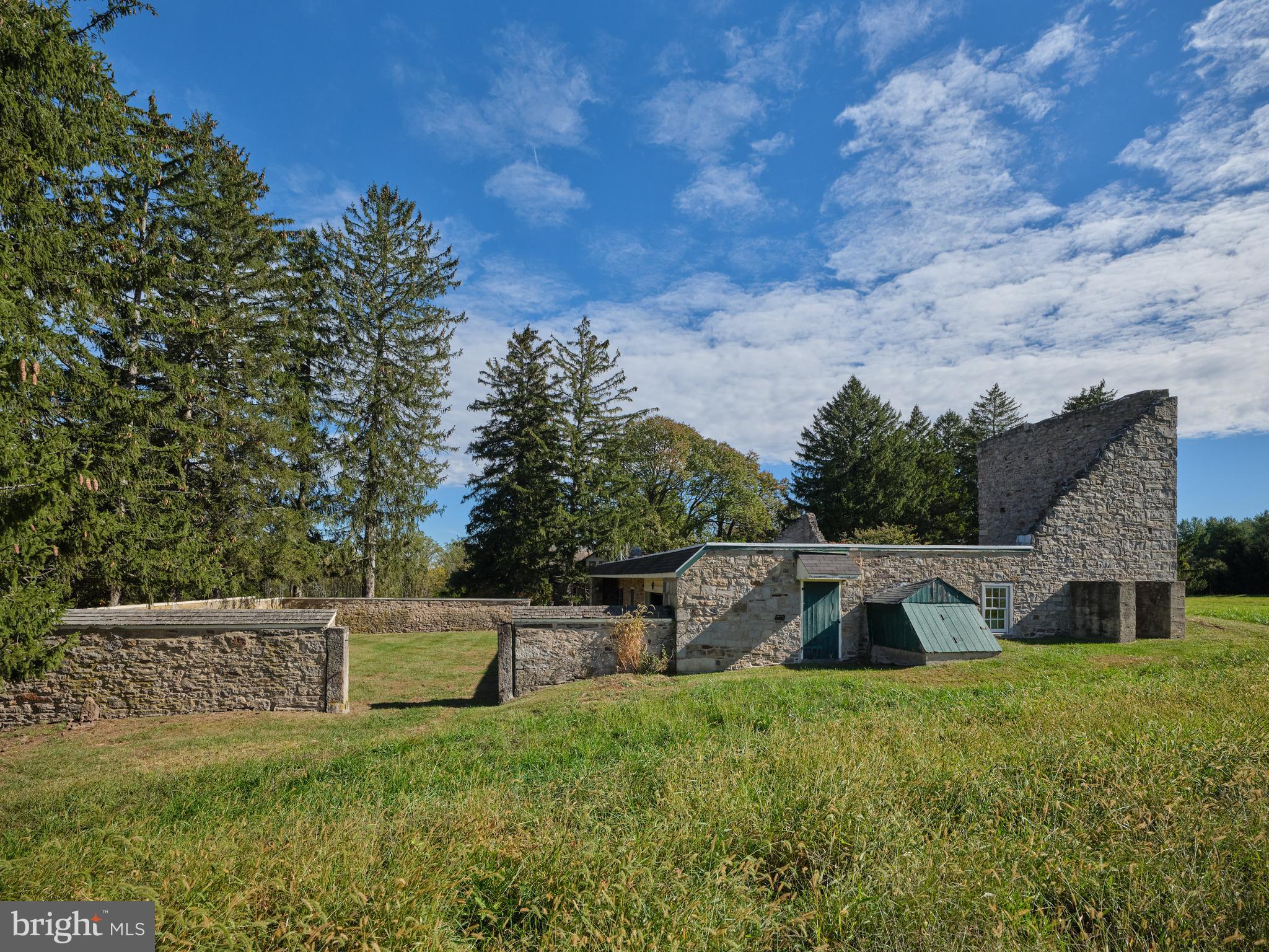6832 Paxson Road New Hope, PA 18938 - Photo 15 of 36 Gallery Image 15