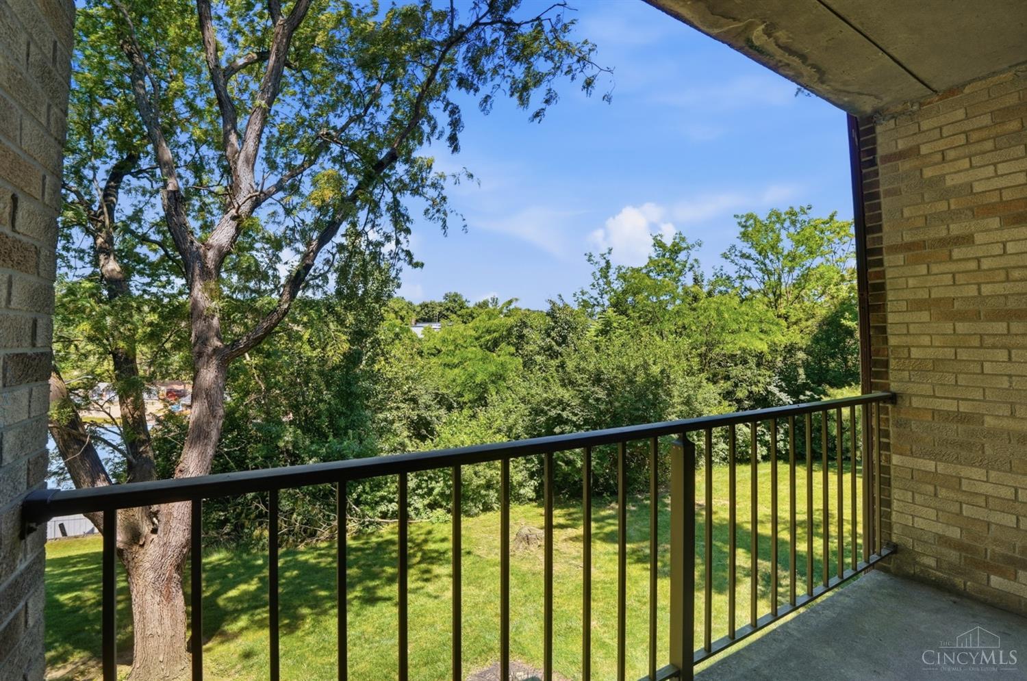 4274 Paul Road, Unit 27 Cincinnati, OH 45238 - Photo 29 of 39