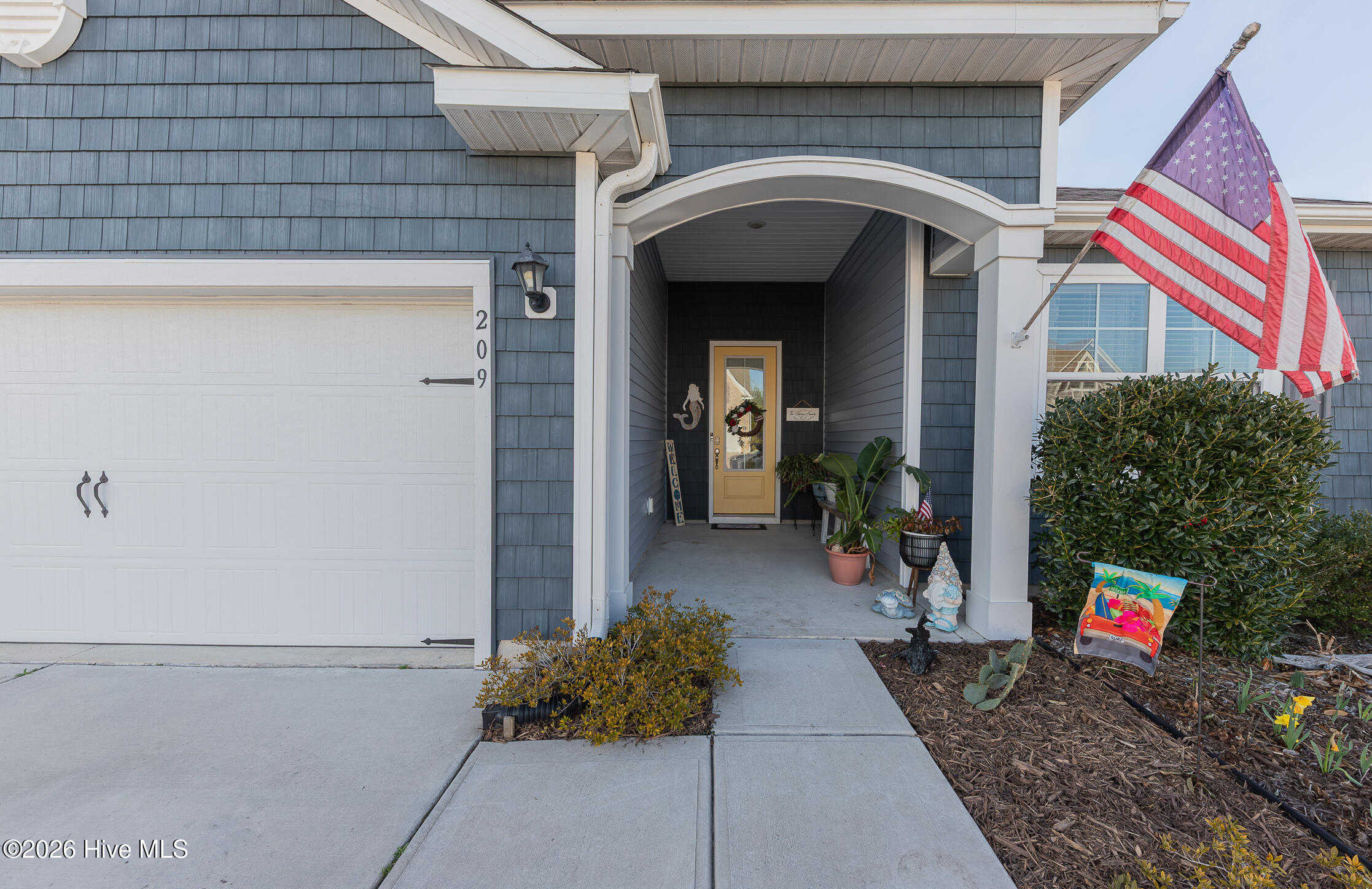 209 Edgewater Way Surf City, NC 28445 - Photo 2 of 60 5FRONT