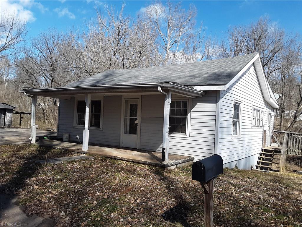 184 Blackburn Street Ronda, NC 28670 - Photo 1 of 6 Gallery Image 1