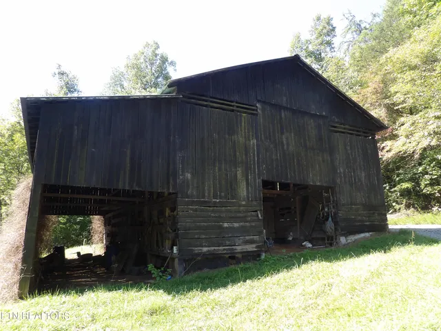 $1,500,000 | 323 Beech Hollow Road, Harrogate, TN 37752