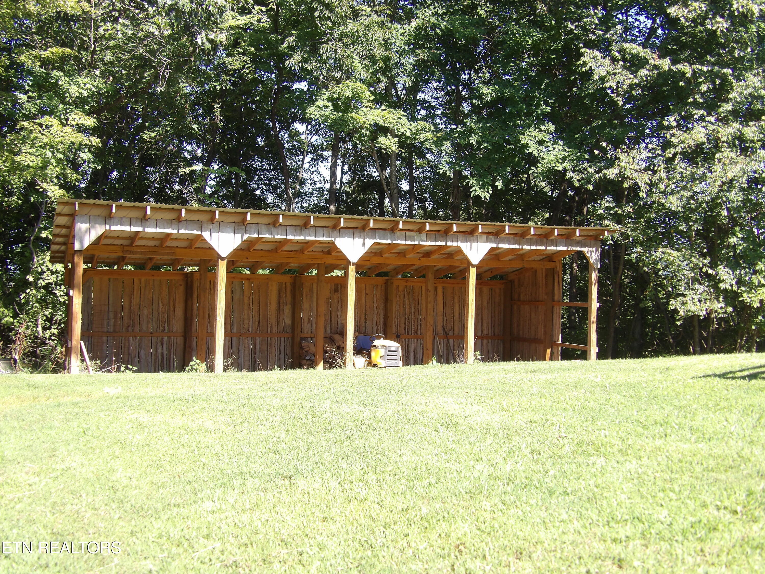 323 Beech Hollow Road Harrogate, TN 37752 - Photo 19 of 47 101_5913