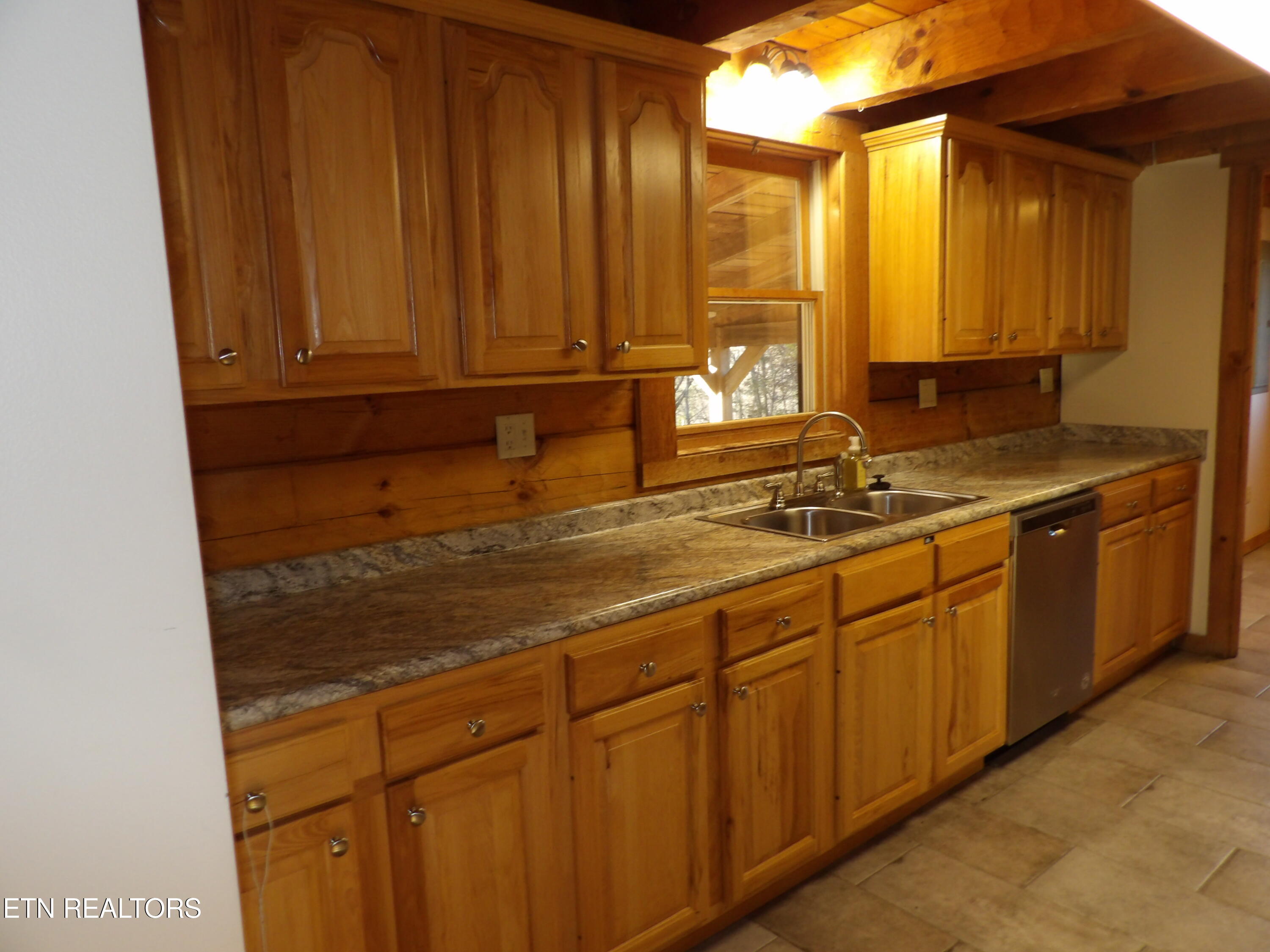 323 Beech Hollow Road Harrogate, TN 37752 - Photo 28 of 47 101_8883