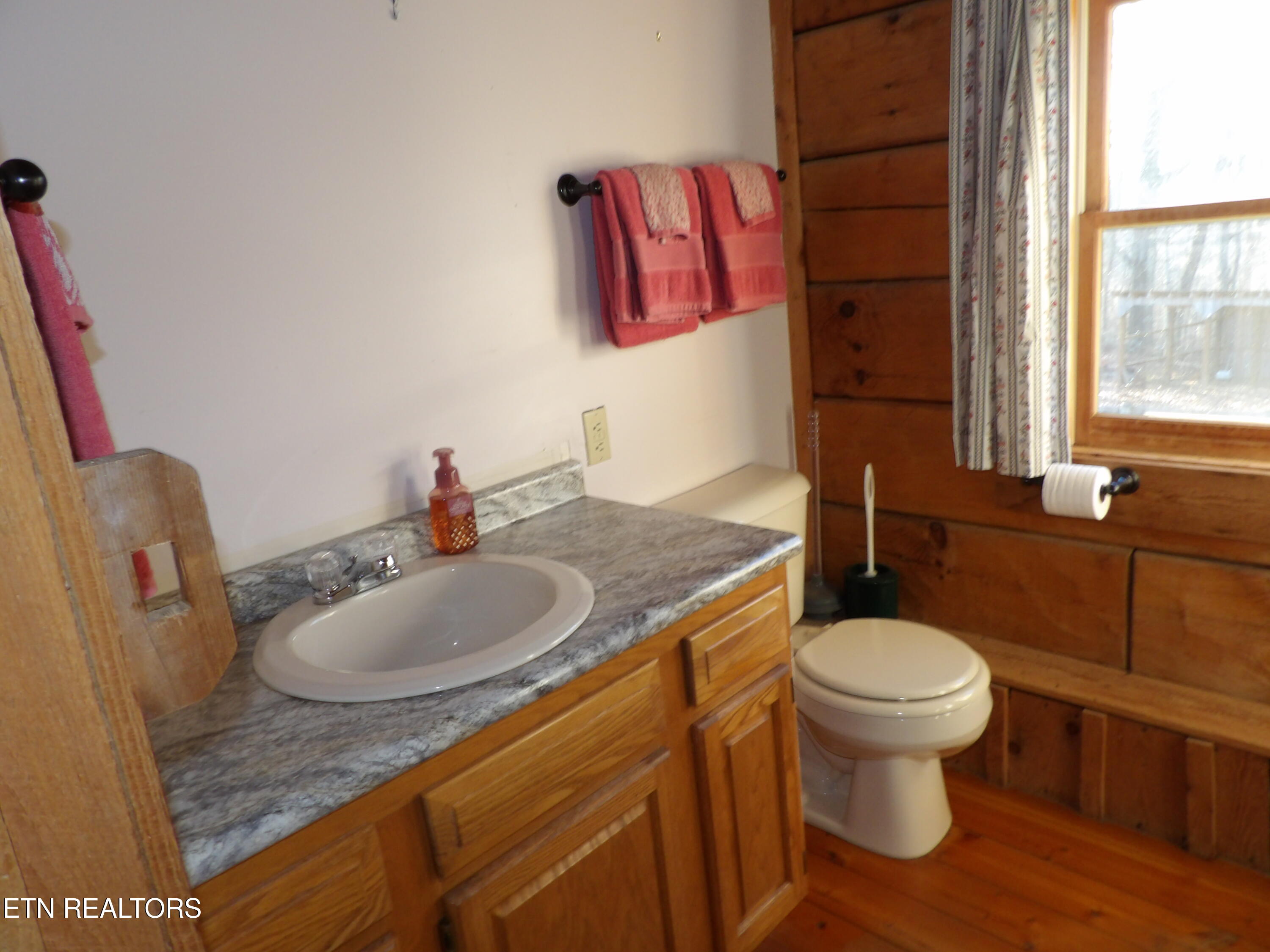 323 Beech Hollow Road Harrogate, TN 37752 - Photo 39 of 47 101_8918