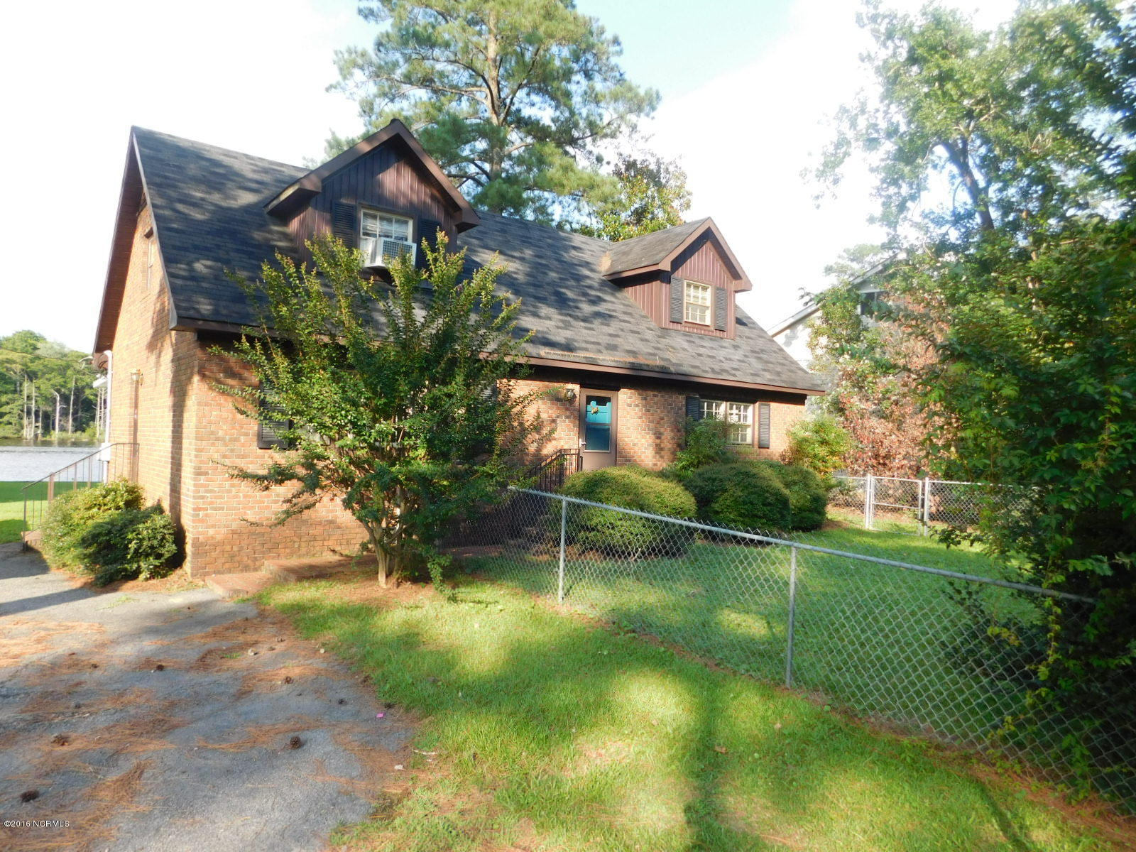 817 Cox Road Washington, NC 27889 - Photo 1 of 27 2 FRONT