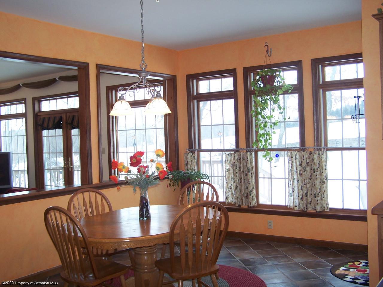 15 North North Legend Road Shavertown, PA 18708 - Photo 7 of 16 Gallery Image 7