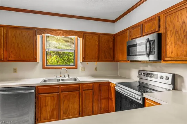 $160,000 | 2002 Aspen Way, Winston-Salem, NC 27106