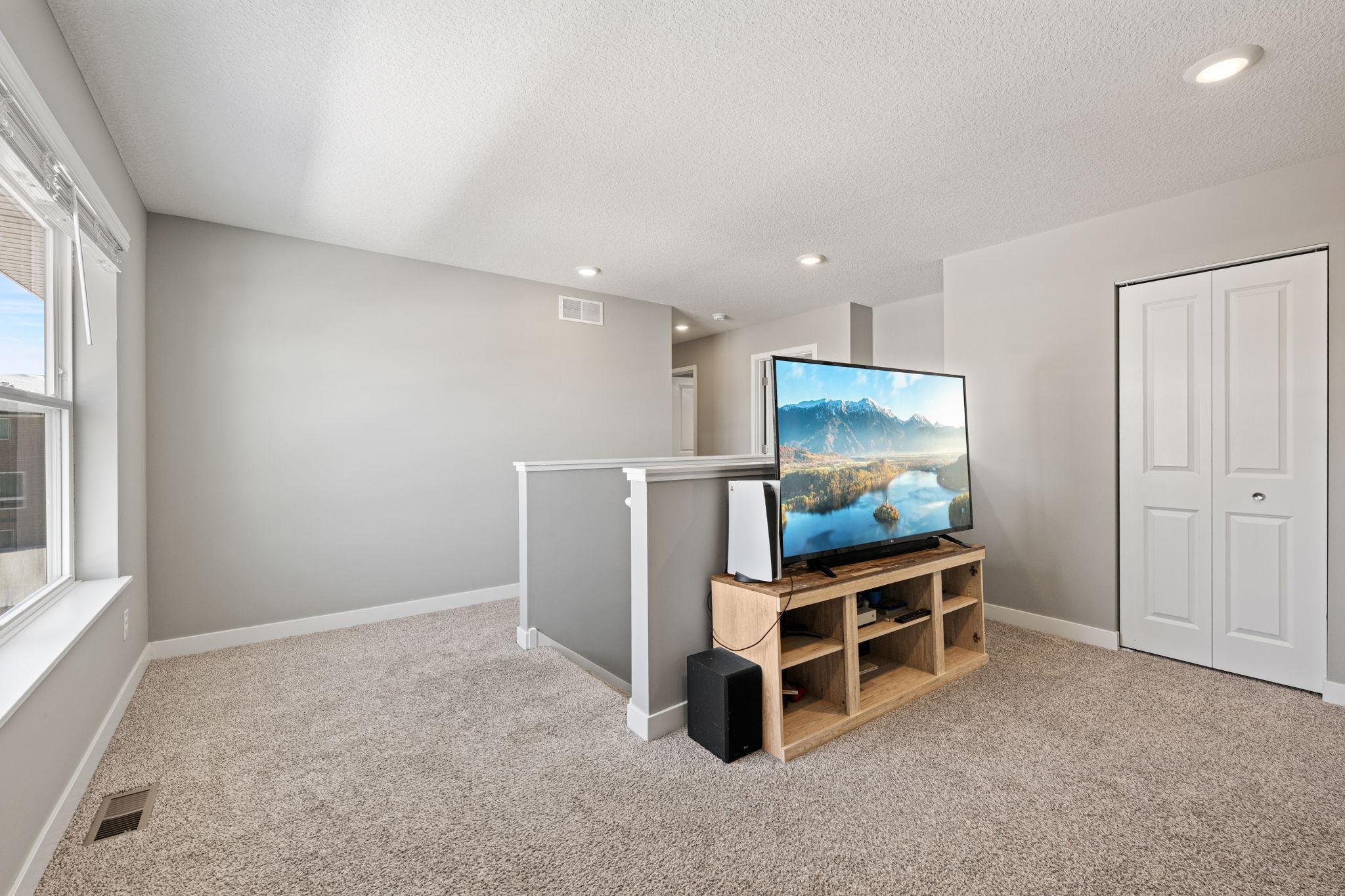 1031 Shoreview Drive Jordan, MN 55352 - Photo 14 of 38