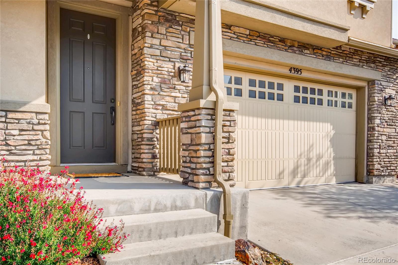 4395 Cedarpoint Place Highlands Ranch, CO 80130 - Photo 3 of 28 Gallery Image 3