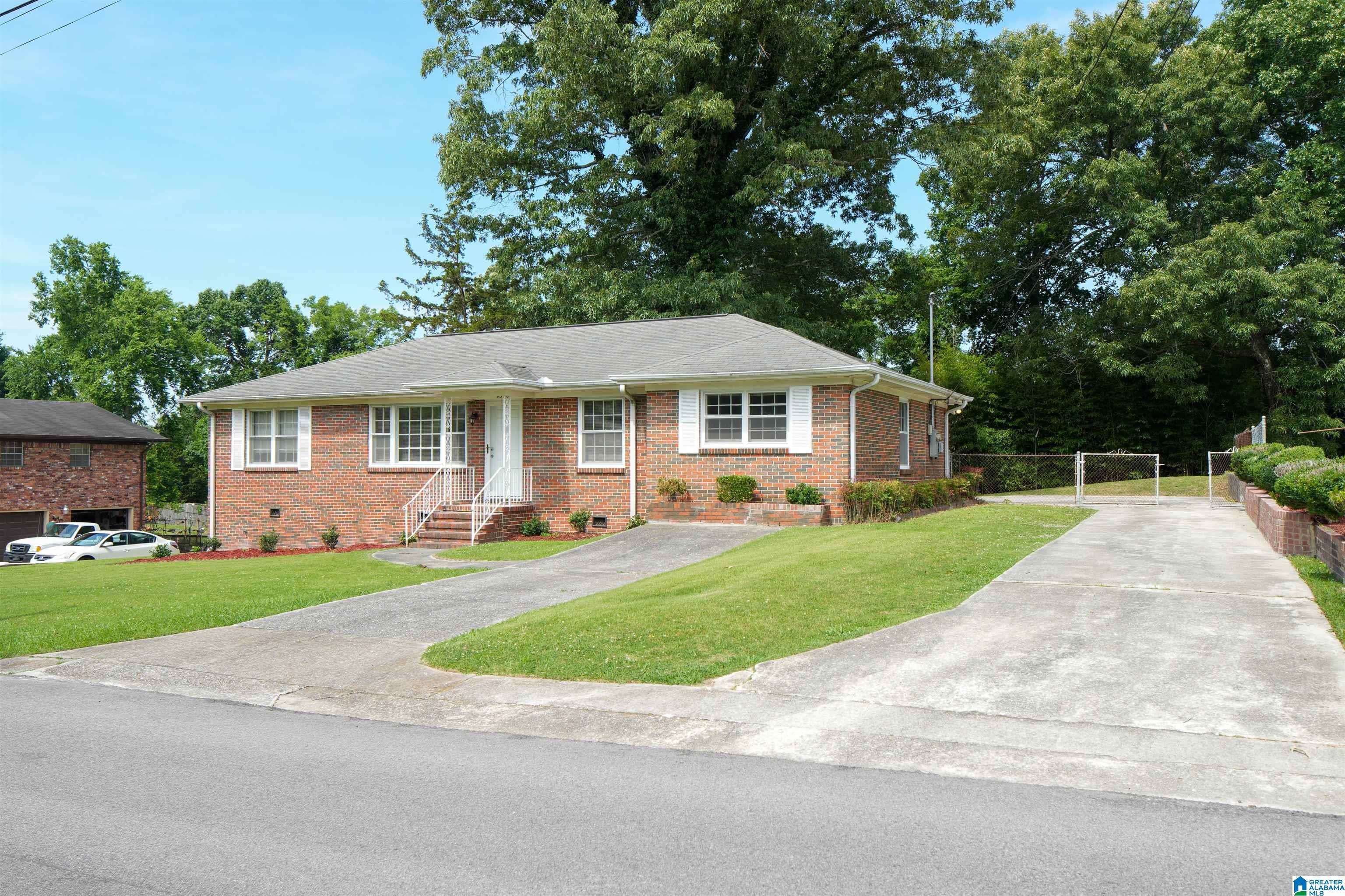 2328 3rd Street Northwest Birmingham, AL 35215 - Photo 4 of 29