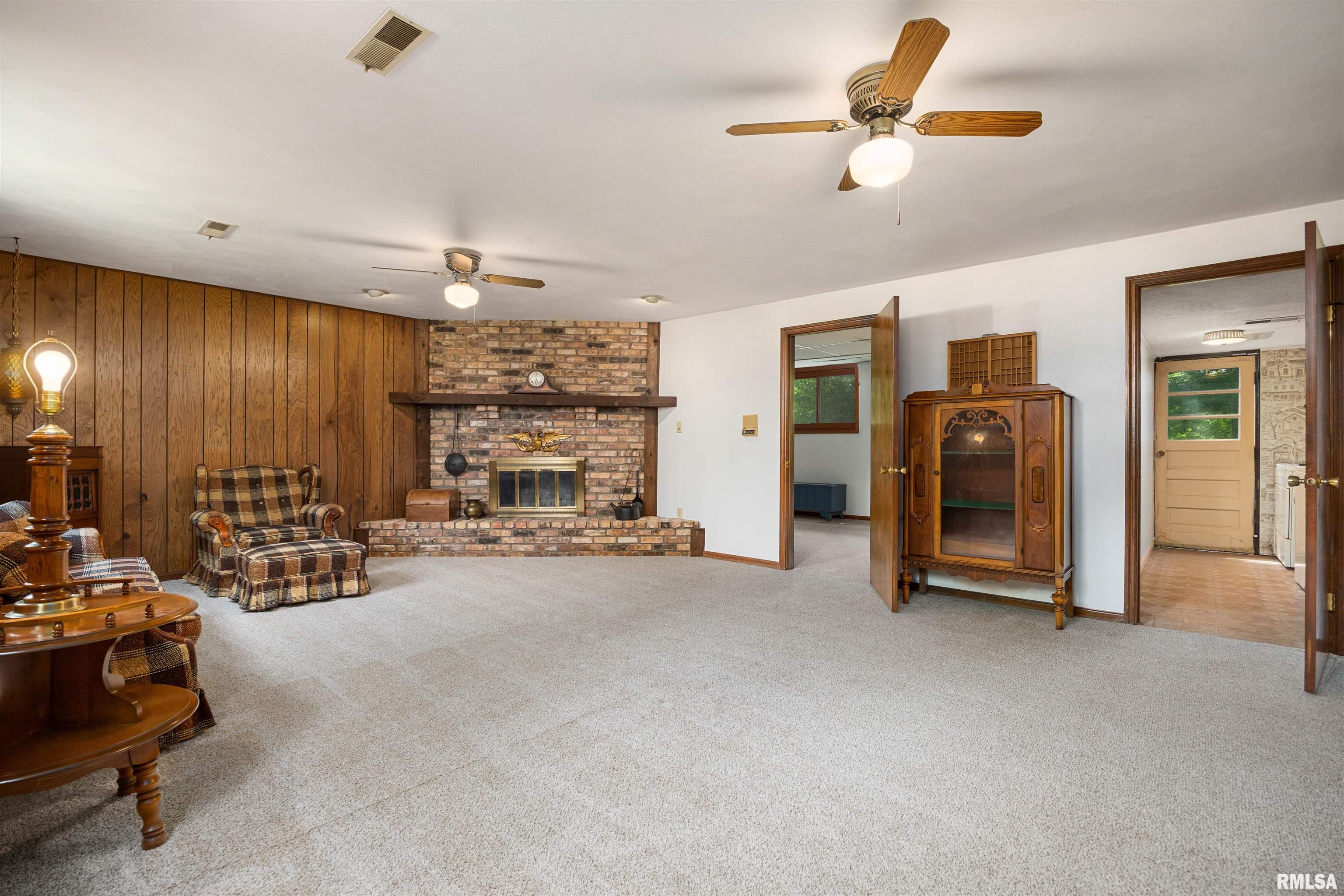 6307 North Post Oak Road Peoria, IL 61615 - Photo 26 of 45