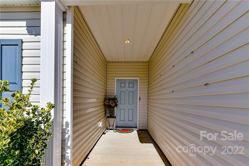 6727 Jerimoth Charlotte, NC 28215 - Photo 4 of 30 a view of a balcony
