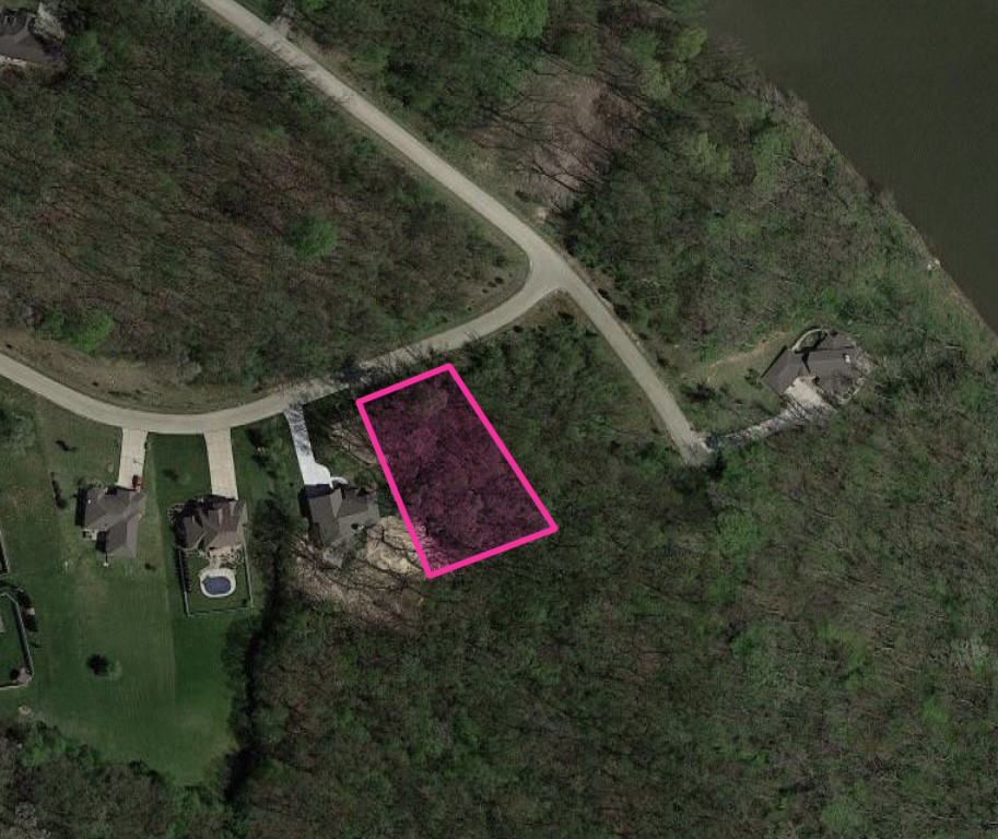 1268 Deer Path Kankakee, IL 60901 - Photo 2 of 4 a view of outdoor space