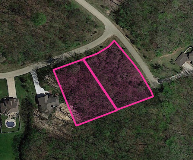 1268 Deer Path Kankakee, IL 60901 - Photo 3 of 4 a view of a backyard with red space and deck