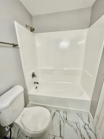 $1,100 | 92 West Main Street, Unit 2, Vernon, CT 06066