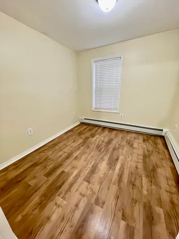 $1,100 | 92 West Main Street, Unit 2, Vernon, CT 06066