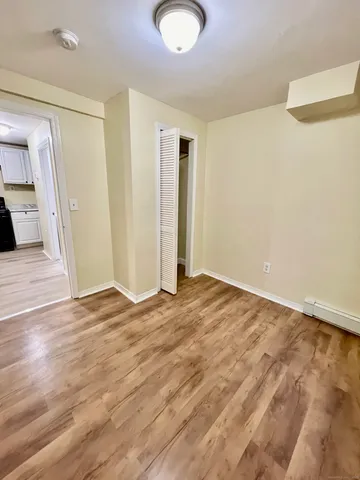 $1,100 | 92 West Main Street, Unit 2, Vernon, CT 06066