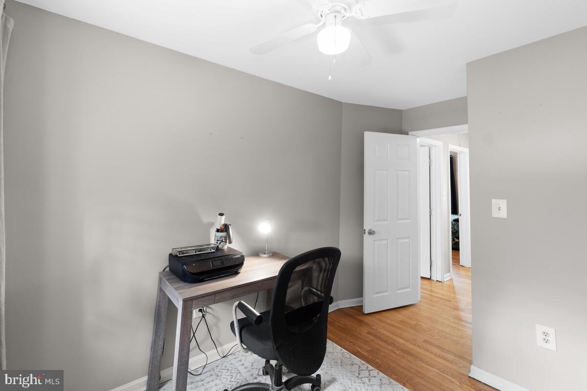 8534 Oak Road Parkville, MD 21234 - Photo 22 of 42