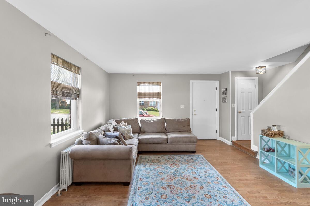 8534 Oak Road Parkville, MD 21234 - Photo 7 of 42