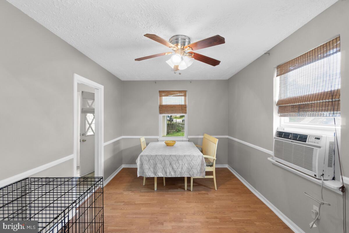 8534 Oak Road Parkville, MD 21234 - Photo 8 of 42