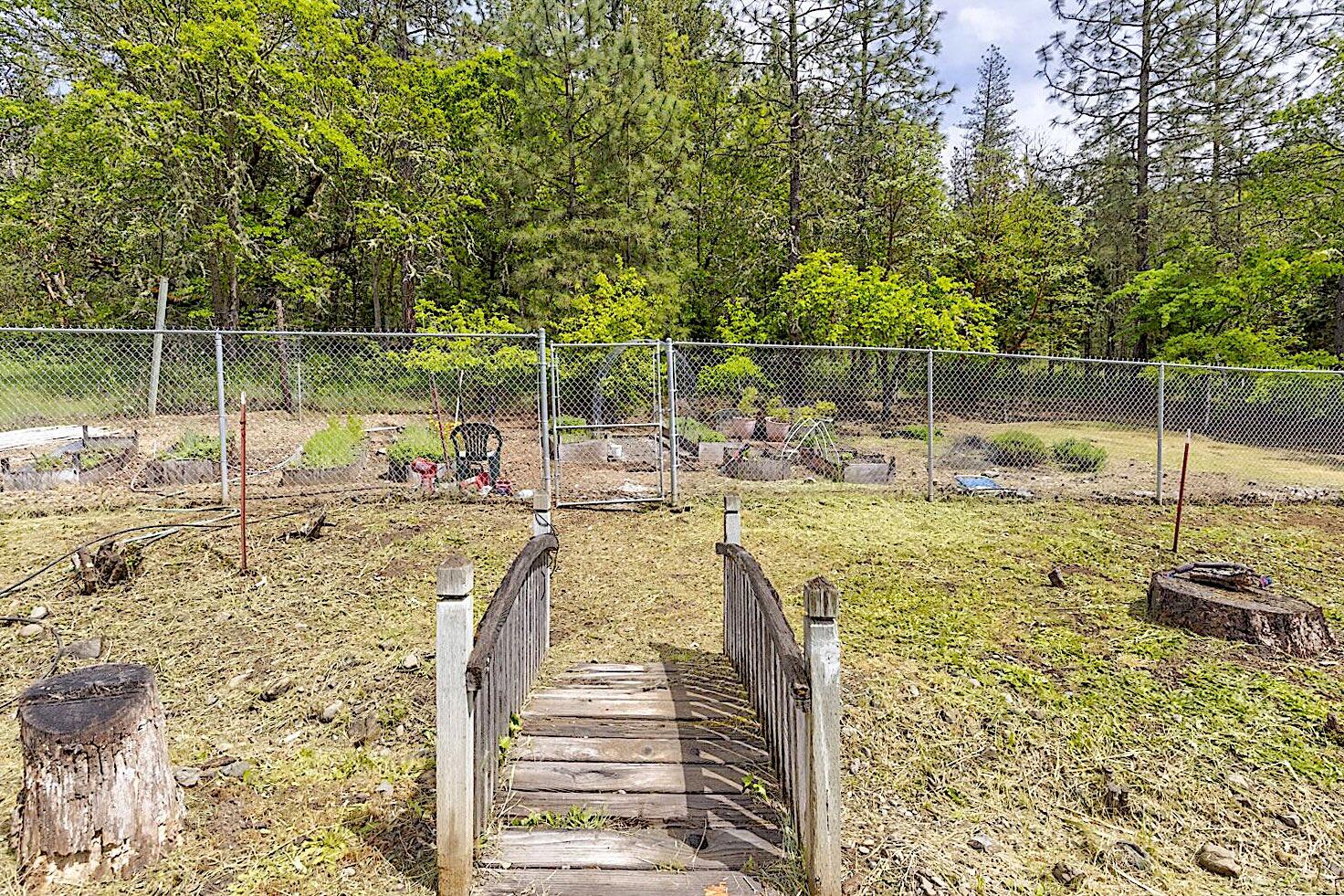 7310 North Applegate Road Grants Pass, OR 97527 - Photo 43 of 68 42-print-7310-n-applegate-rd