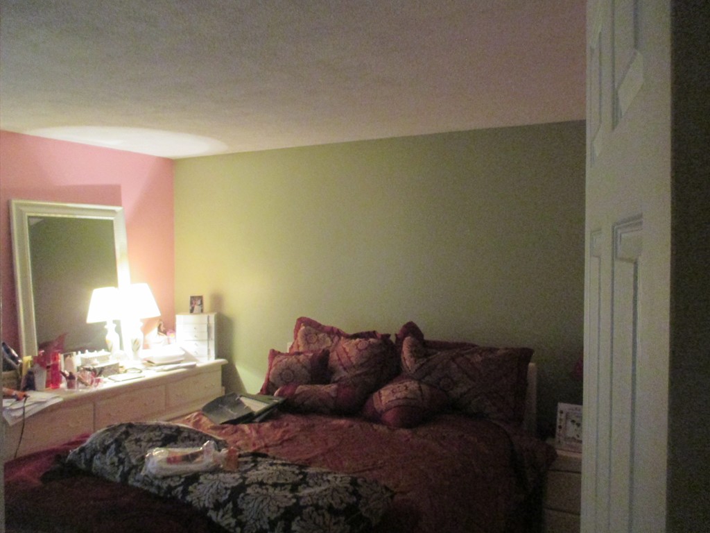 405 Southampton Road Holyoke, MA 01040 - Photo 11 of 14