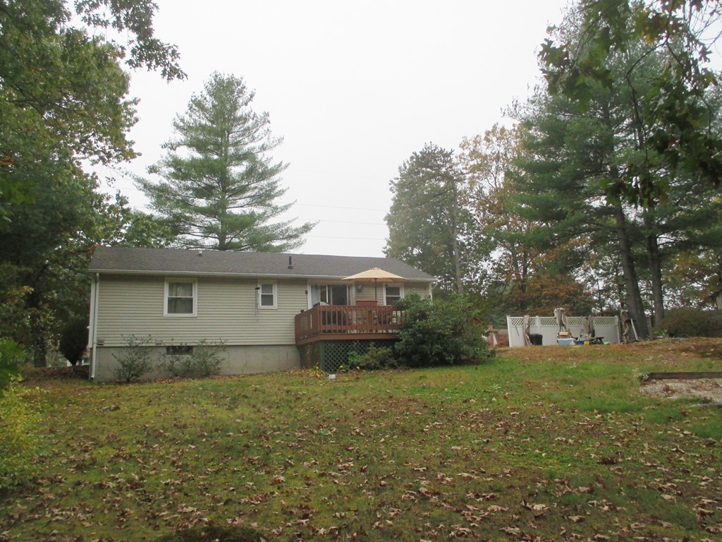 405 Southampton Road Holyoke, MA 01040 - Photo 4 of 14