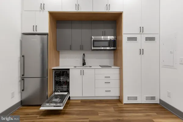 $1,100 | 1935 East Hazzard Street, Unit 102, Philadelphia, PA 19125