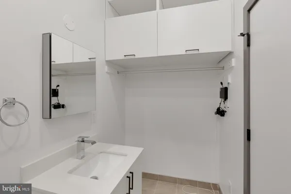 $1,100 | 1935 East Hazzard Street, Unit 102, Philadelphia, PA 19125