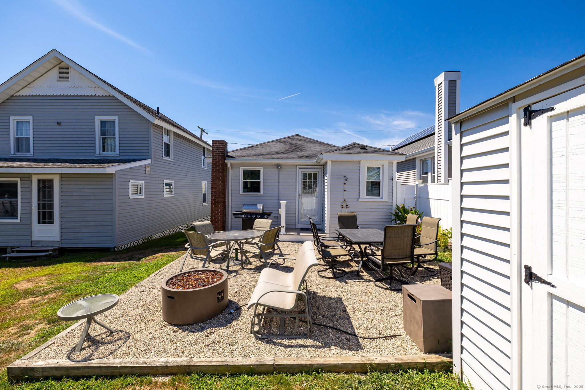 42 Old Colony Road Old Lyme, CT 06371 - Photo 11 of 39