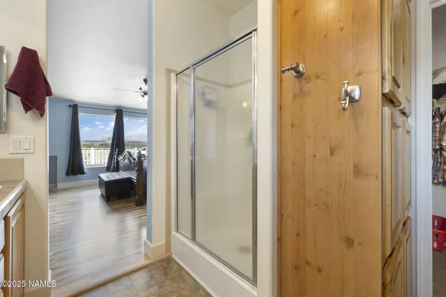 a en suite bathroom with a shower